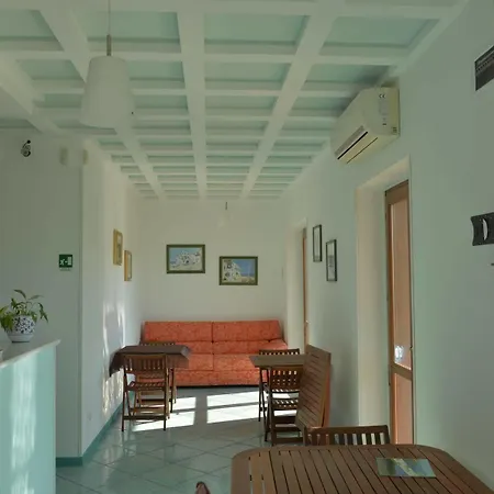 Larus סאנג'ינטו