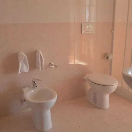Larus Hotel 3*