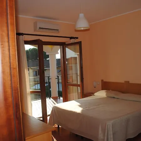 Hotel Larus 3*