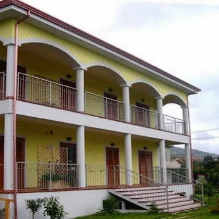 Hotel Larus