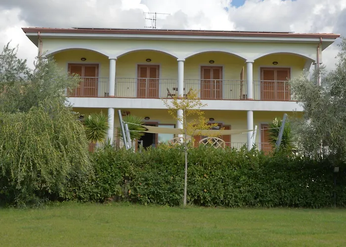 ホテル Larus サンジネート